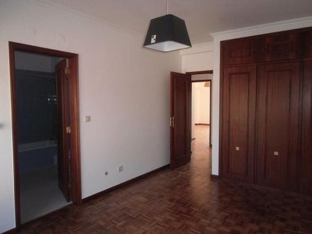 4 room luxury Flat for rent in Cascais, Lisbon - Photo 3