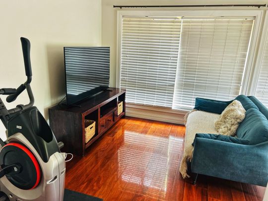 Bentleigh East - Photo 1