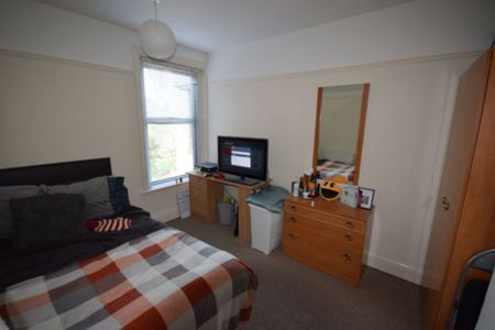 4 Bedroom House To Rent in Winton - £1,880 pcm Tenancy Info - Photo 3