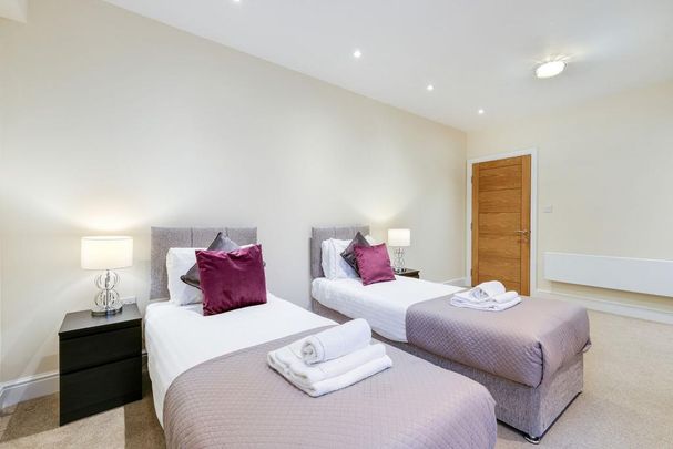 3 bedroom apartment to rent - Photo 1