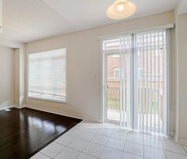 130 ORCHARDCROFT ROAD - Photo 2