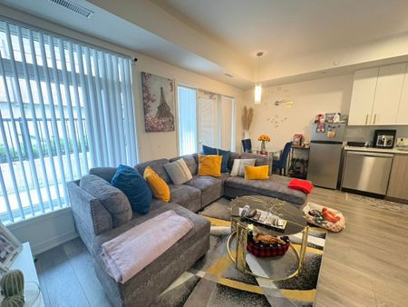 For Lease - 130 Canon Jackson Drive Unit# 109, Toronto, Ontario - Photo 2