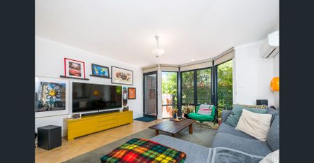 Character Charm Meets Urban Convenience - Photo 3