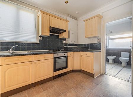 Marine Park, Paignton, Devon, TQ3 - Photo 3