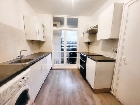 2 bedroom apartment to rent - Photo 5