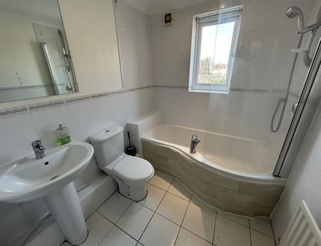 2 Bedroom Apartment To Let - Photo 5