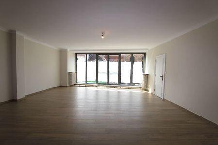RIANT APPARTEMENT MET GROOT TERRAS EN 3 SLAAPKAMERS - Photo 2