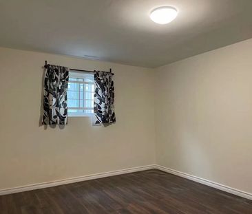 For Lease - 8 Chalet Road Unit# Basement, Toronto, Ontario - Photo 5