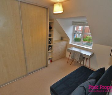 3 bedroom semi-detached house to rent - Photo 6