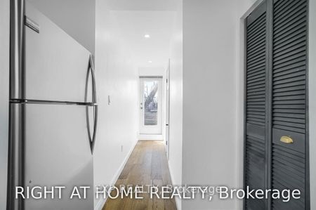 For Lease - 162 Bartlett Avenue Unit# #2, Toronto, Ontario - Photo 3