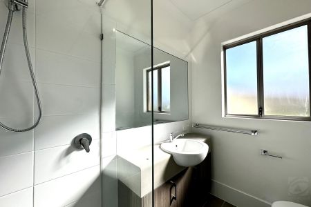 Fantastic street front home HOME OPEN SATURDAY 20 JUNE AT 10.30AM SHARP! - Photo 5