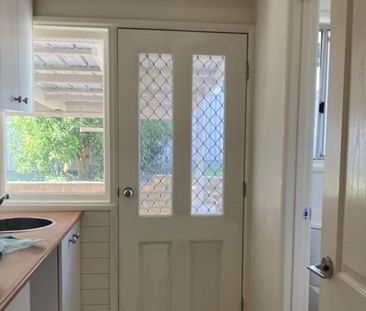 8 Leprosa Court, Endeavour Hills - Photo 5