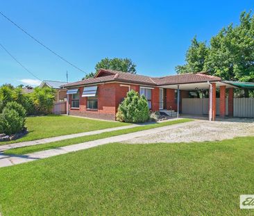 Four bedroom family living! - Photo 4