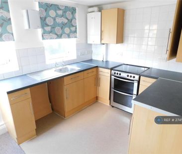 2 bedroom flat to rent - Photo 1