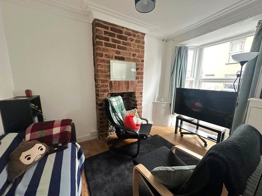 3 bedroom terraced house to rent - Photo 1