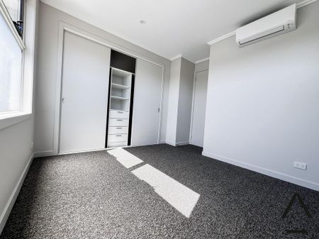 Brand new townhouse in Spotswood*OPEN FOR INSPECTION WEDNESDAY 22ND OF JAN AT 4PM - 4:15PM* - Photo 2