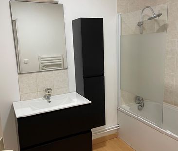 Location Appartement 3 pièces 43m² CHARLIEU 42190 - Photo 4