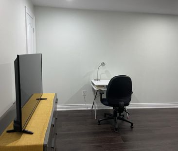 For Lease - 275 River Oaks Boulevard Unit# Lower Level, Oakville, O... - Photo 3