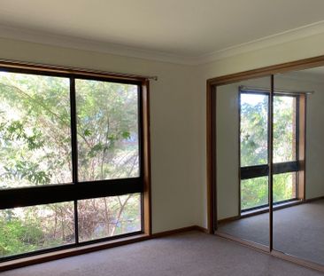 3 Bedroom - 2 Bathroom - Location close to cafes, shops - Photo 2