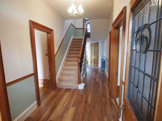 5 bedroom detached house to rent - Photo 1
