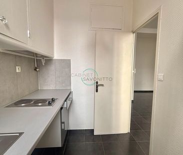 Location Appartement 1 pièce 28m² MARSEILLE 6ème - Photo 1