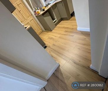 2 bedroom bungalow to rent - Photo 2