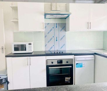 St. Anns Mount Double Room 4 - Perfect for Leeds Universities - Photo 6