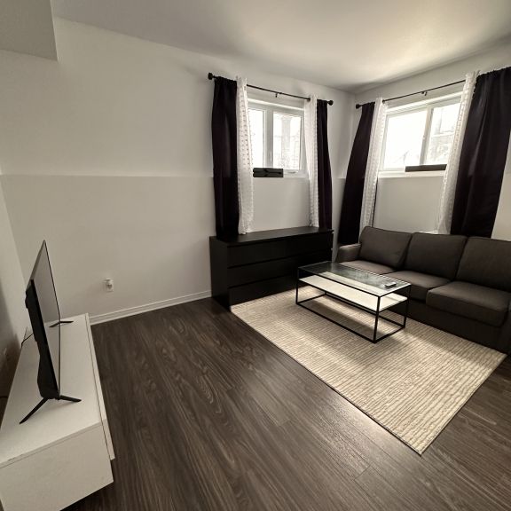 Beau Logement 1 Chambre - Hull - Photo 1