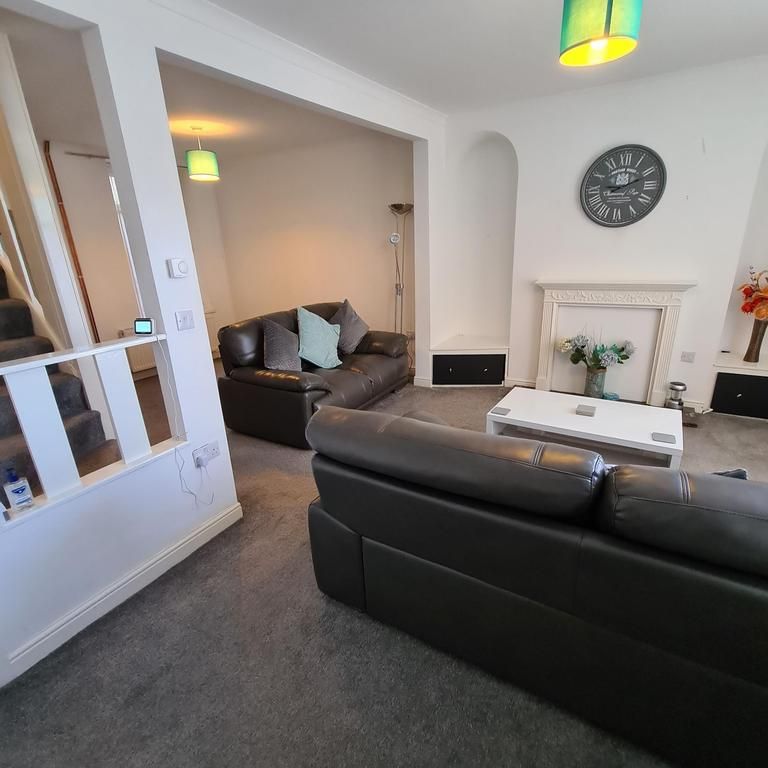 2 bedroom house to rent - Photo 1