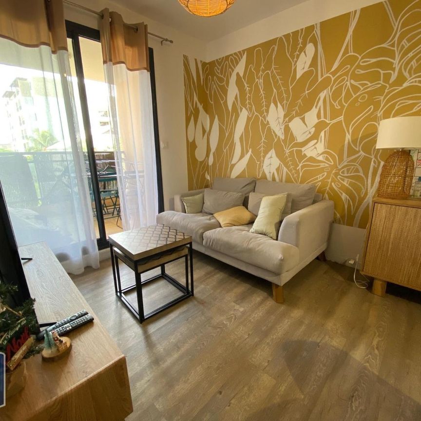 Location Appartement 2 pièces 32m² ST DENIS 97400 - Photo 1