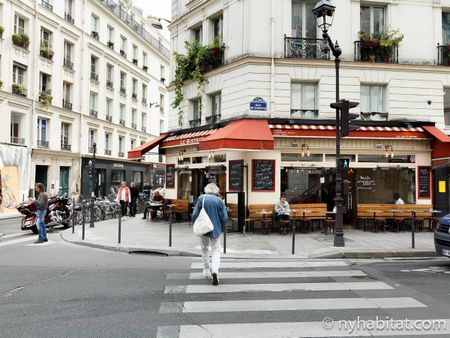 Logement à Paris, Location meublée - Photo 5