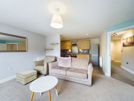 2 bedroom Apartment to rent - Photo 2