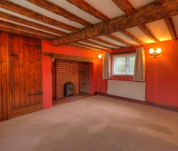 4 BED House To rent - Photo 1