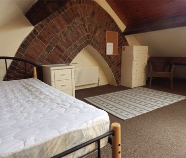 Friars Avenue, Bangor, Gwynedd, LL57 - Photo 6