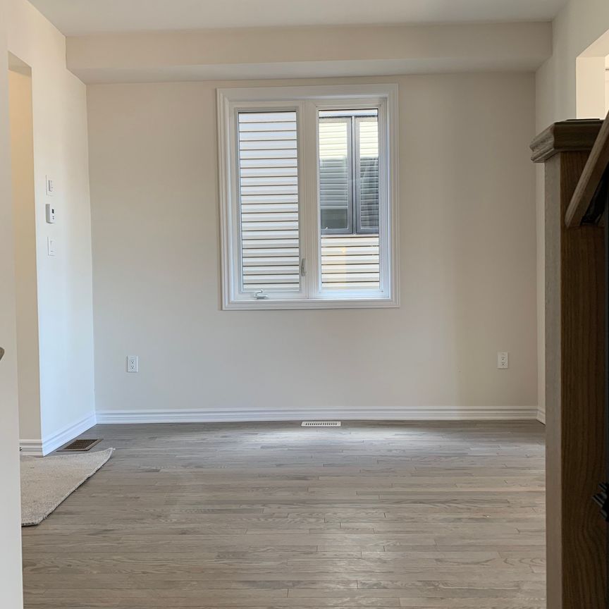 For Lease - 49 Eberhardt Drive, Wasaga Beach, Ontario - Photo 1