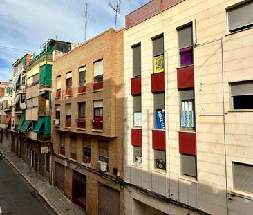 Apartamento de alquiler en Calle Calle de Donoso Cortés, Carolinas ... - Photo 5