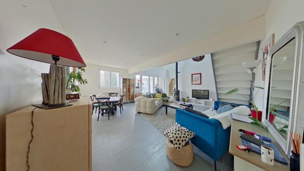 Location Maison 4 pièces 115m² ST GEORGES LES BAILLARGEAUX 86130 - Photo 1