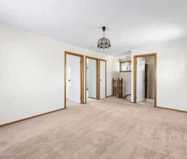 Spacious 5 Bedroom Family Home awaits! - Photo 5