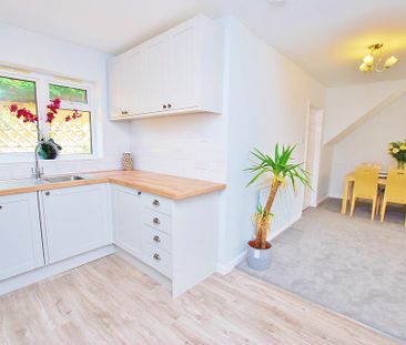 3 bedroom semi-detached house to rent - Photo 3