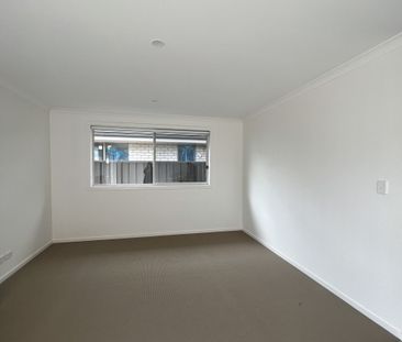 Beautiful Brand New Home! - Photo 3