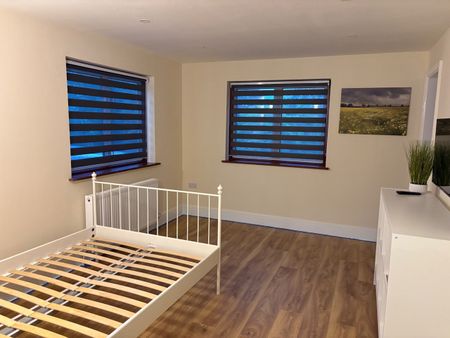 Studio Flat, Orchard Close, NW2 - Photo 4