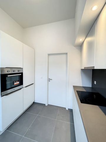 Appartement te huur - Foto 2
