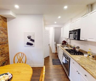 DUFFERIN ST & DUNDAS ST W — Three Bedroom - Photo 6