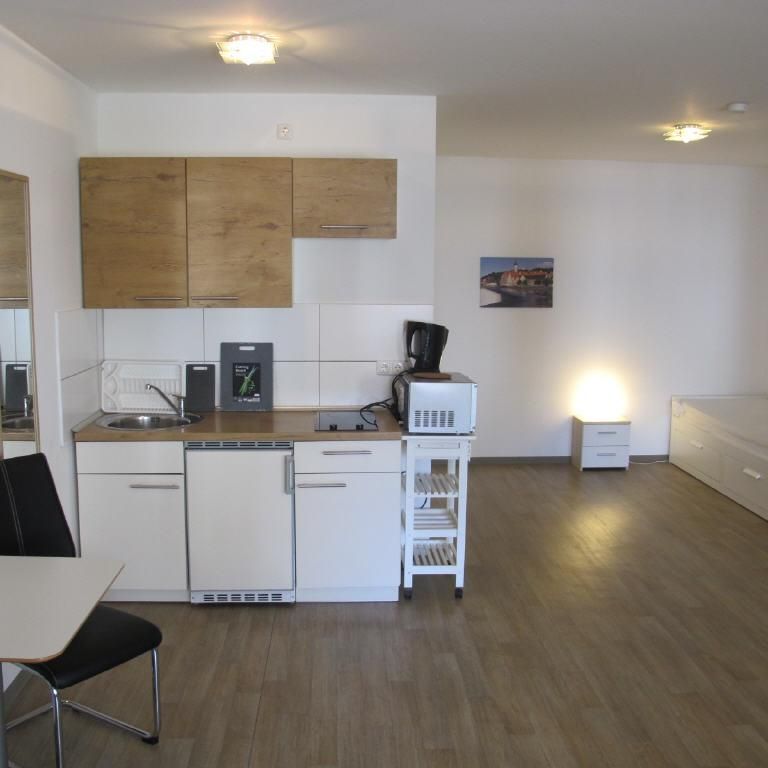 Helles, modern möbliertes Appartement in zentrumsnaher Lage Augsburgs - Photo 1