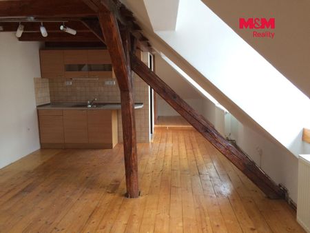 Pronájem bytu 1+kk a garsoniéry 38 m² - Photo 4
