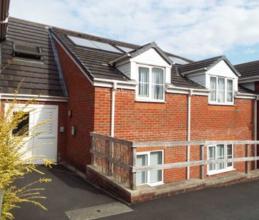 Sheard Court, Shaw - Photo 3