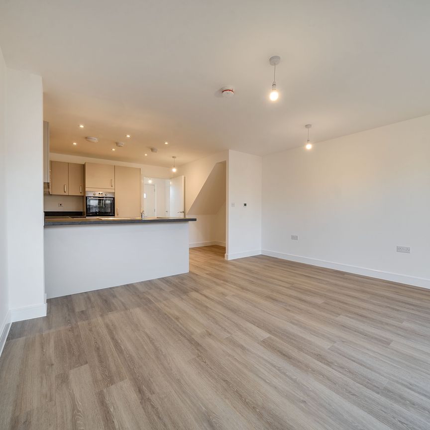 Throwster Drive, Sudbury - Photo 1