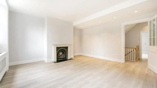 Meadowbank, Primrose Hill, London, NW3 - Photo 1