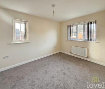 2 bedroom Terraced House To Let - Photo 3