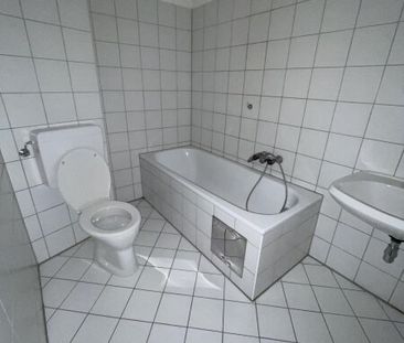 Attraktive & ruhige Wohnung mit Sonnen-Balkon und Parkplatz! - Foto 4